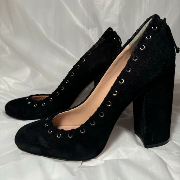 Karl Lagerfeld Paris Black Suede Grommet Heels Block Heel Size 9 - Picture 9 of 13